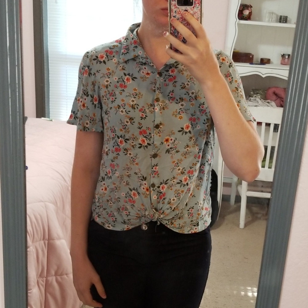 Tee shirt